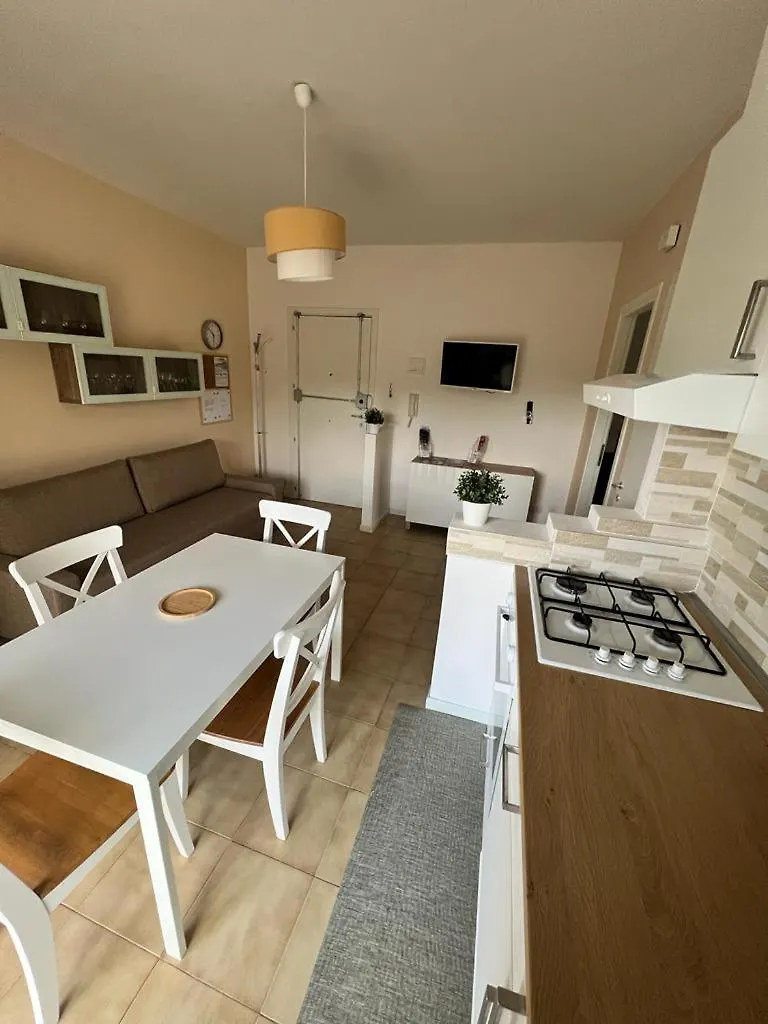 Relaxing Apartments Giardini Naxos