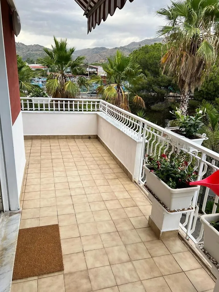 גיארדיני נאקסוס Relaxing Apartments איטליה
